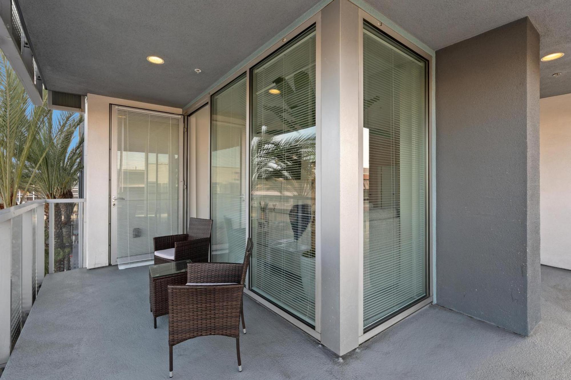 The Rose-Spacious 3-Bedroom Retreat In The Heart Of Marina Del Rey
