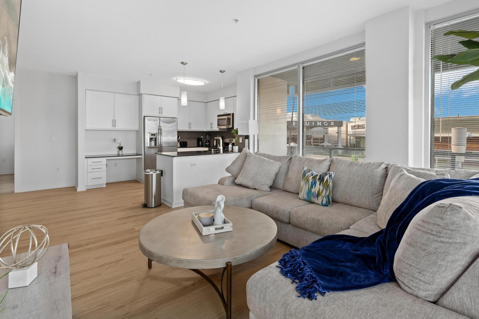 The Rose-Spacious 3-Bedroom Retreat In The Heart Of Marina Del Rey